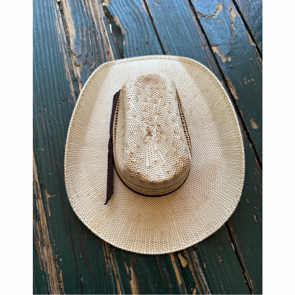 Kids straw cowboy hat size small